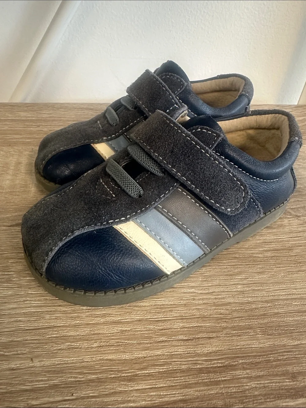See Kai Run Casey Leather & Suede Sneaker Navy 8